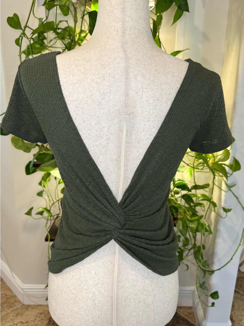 Knot-Back Ribbed V-Neck Tunic - Olive Green